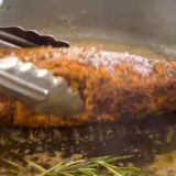 Filete de cerdo 750-800g . Acompañado de congrís , vianda y ensalada para dos personas